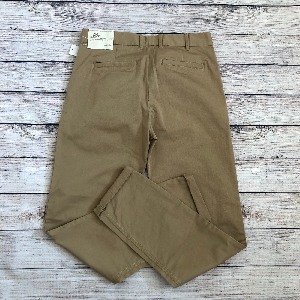 Nwt Gap Broken-In Straight Khakis Size 00r - image 4